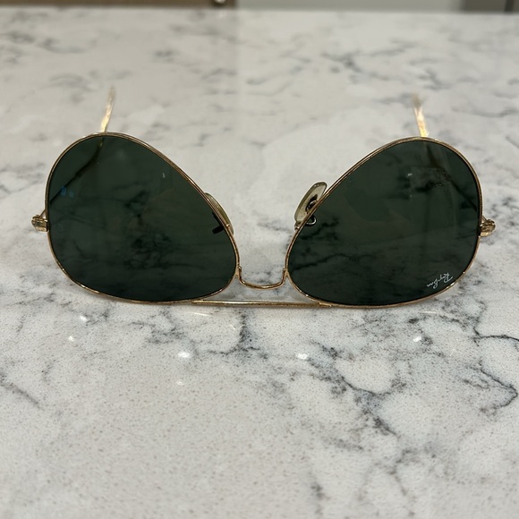 Ray-Ban Aviators - Picture 4 of 6